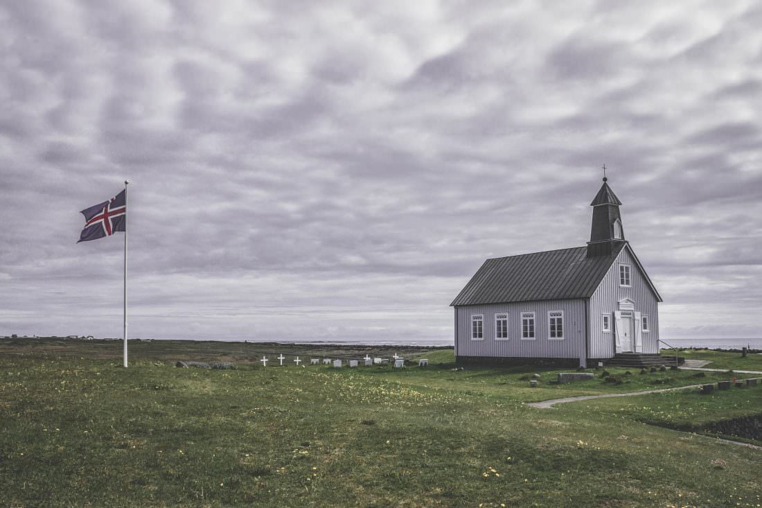 Islande | Reykjanes: l'église Strandakirkja