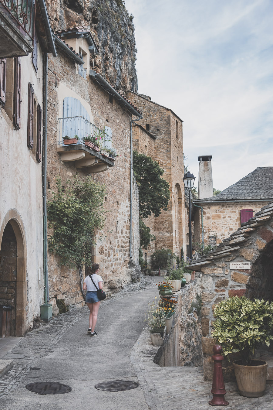 Peyre est un Plus Beau Village de France situé en Aveyron, Occitanie, France.