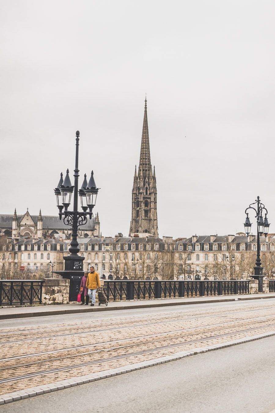 Visiter Bordeaux en 2 jours - le pont de pierre