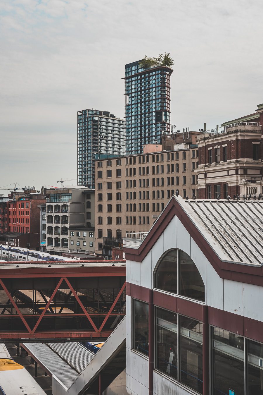 Découvrez Vancouver en seulement 1 jour ! Entre ses paysages à couper le souffle, ses parcs verdoyants et ses quartiers vibrants, cette ville iconique du Canada vous promet une escapade mémorable. Que voir, où aller, comment optimiser votre temps ? Suivez notre guide pour un city trip parfait en Amérique du Nord. Préparez-vous à explorer les incontournables de Vancouver et à vivre une journée riche en découvertes. Cliquez ici pour tous nos conseils et astuces !