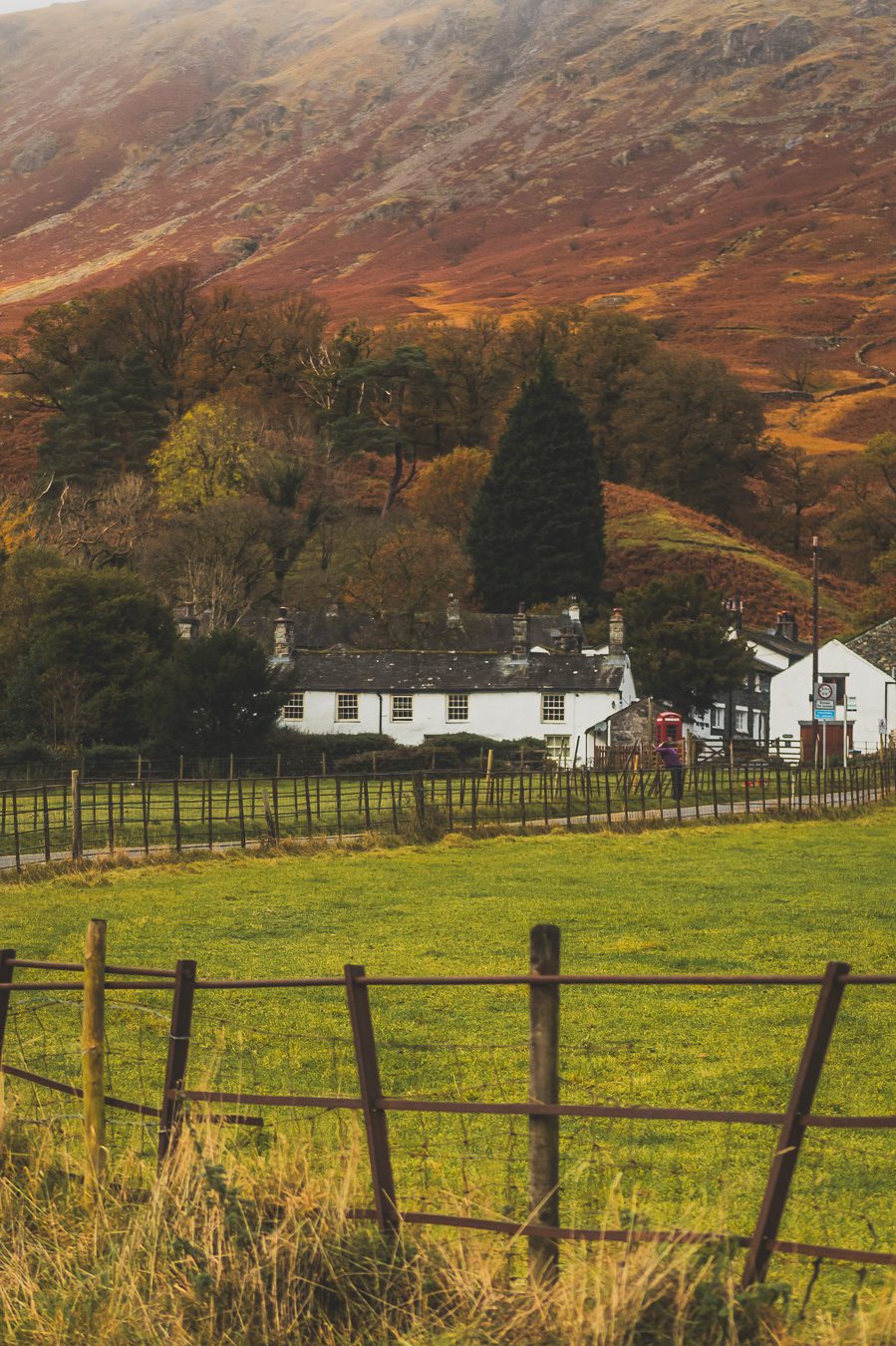 Découvrez les merveilles de l’Angleterre à travers un road trip inoubliable ! Parcourez le Nord de l’Angleterre, explorez le Lake District et le Peak District, et laissez-vous séduire par les paysages époustouflants et monuments emblématiques du Royaume-Uni. Que vous soyez en van, en famille ou entre amis, ce voyage promet des souvenirs uniques. Cliquez pour préparer votre prochaine aventure et vivez la magie d’un road trip en Europe dès maintenant !